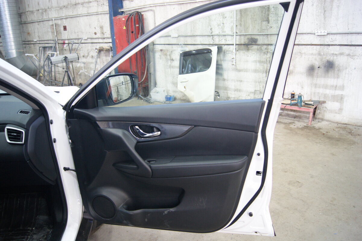 Замена замка водительской двери - Nissan X-Trail II (t31), 2,5 л, 2008 года свои