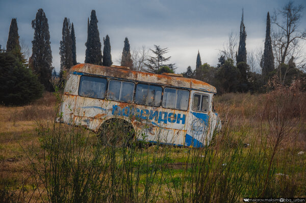 Как в Абхазии советские машины гниют?