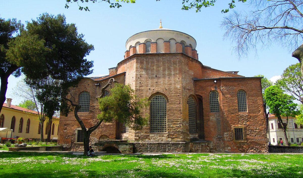 Храм Святой Ирины ( Hagia Eirene, Айя-Айрена) в Стамбуле