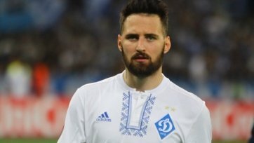 Фото: fcdynamo.kiev.uaВенгерский защитник киевского «Динамо» Тамаш Кадар признался, что хотел бы поиграть в российской Премьер-лиге.
