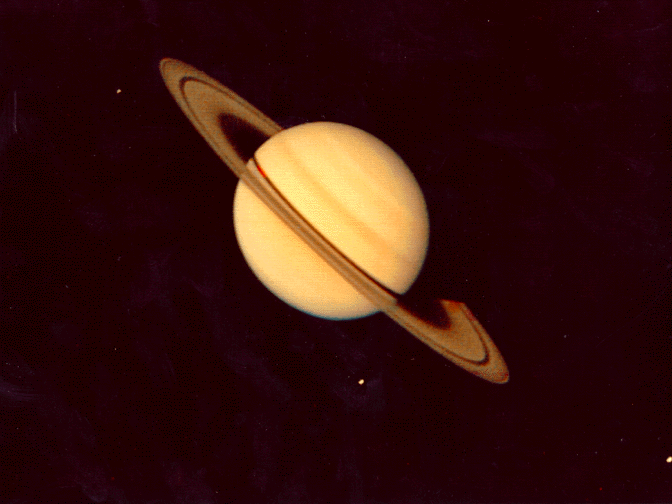 Одна из первых фотографий Сатурна, сделанная Voyager-1