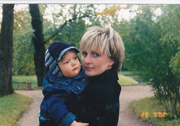 Осень, 2002 г. Из "декретного" архива.