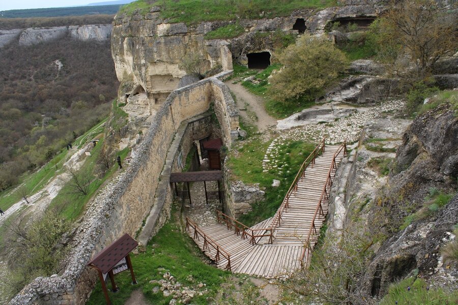 Чуфут кале пещерный город фото