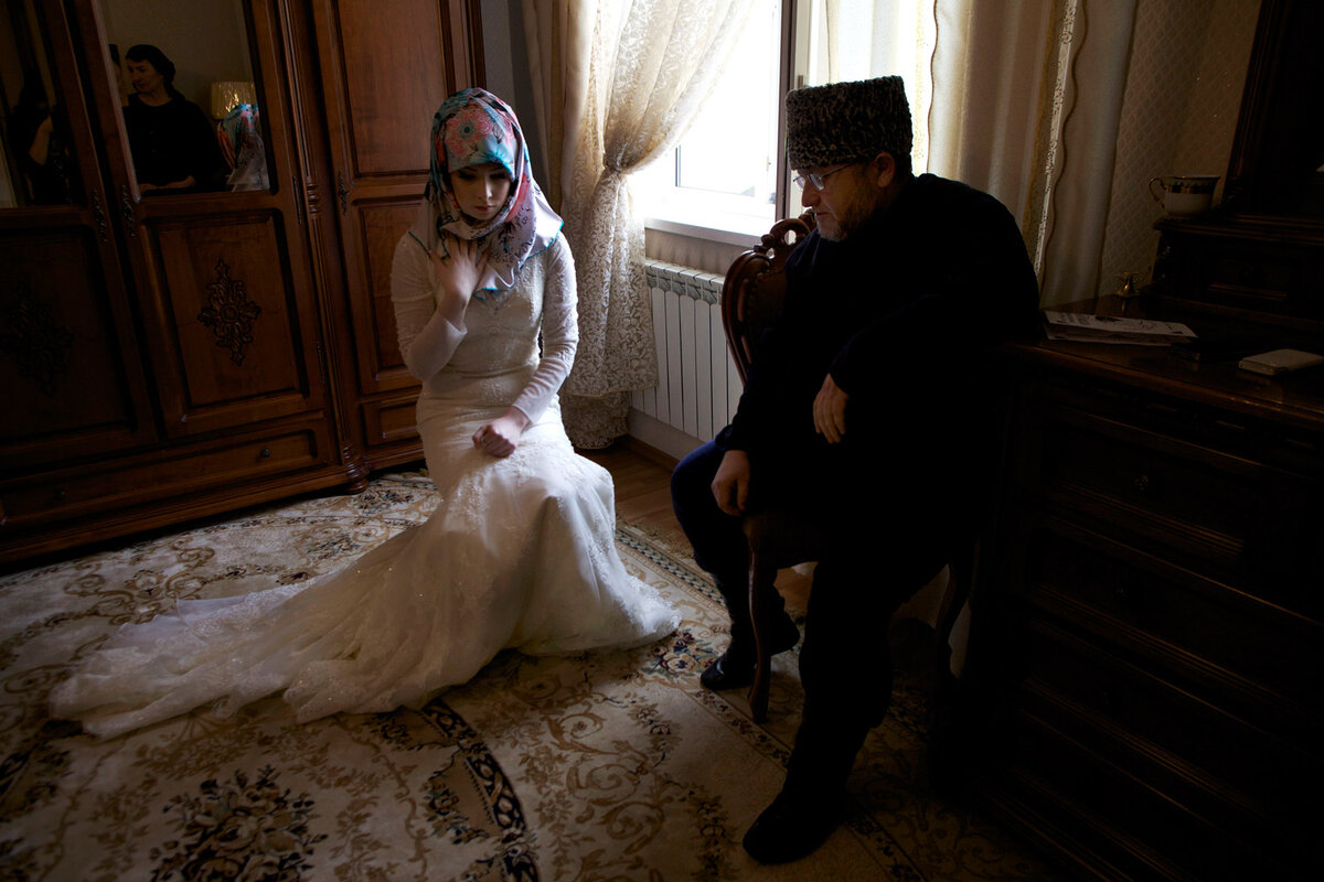Муж был идеальным до первой брачной. Сальма Галаева свадьба. Чеченская свадьба. Чеченские девушки. Свадьба в Чечне.