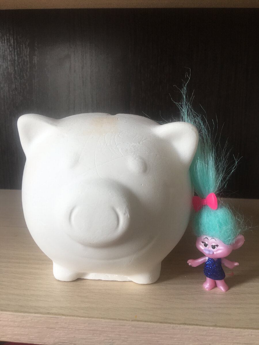 Решили её не красить . 