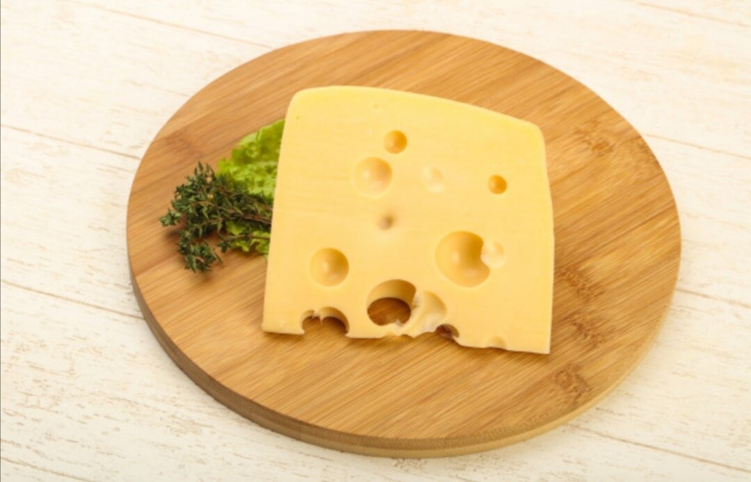 Не замораживайте сыр повторно после разморозки! Теряется вкус, консистенция и качество