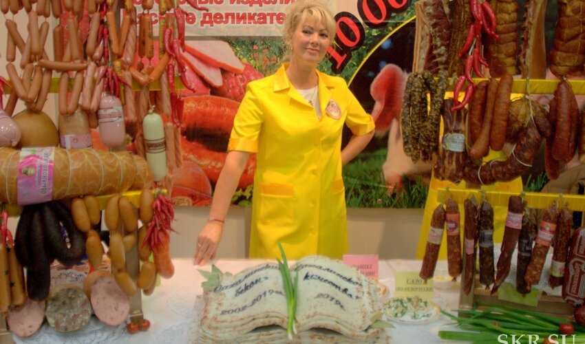 Главный экспонат — книга из сала. Фото Ярослава Сафонова