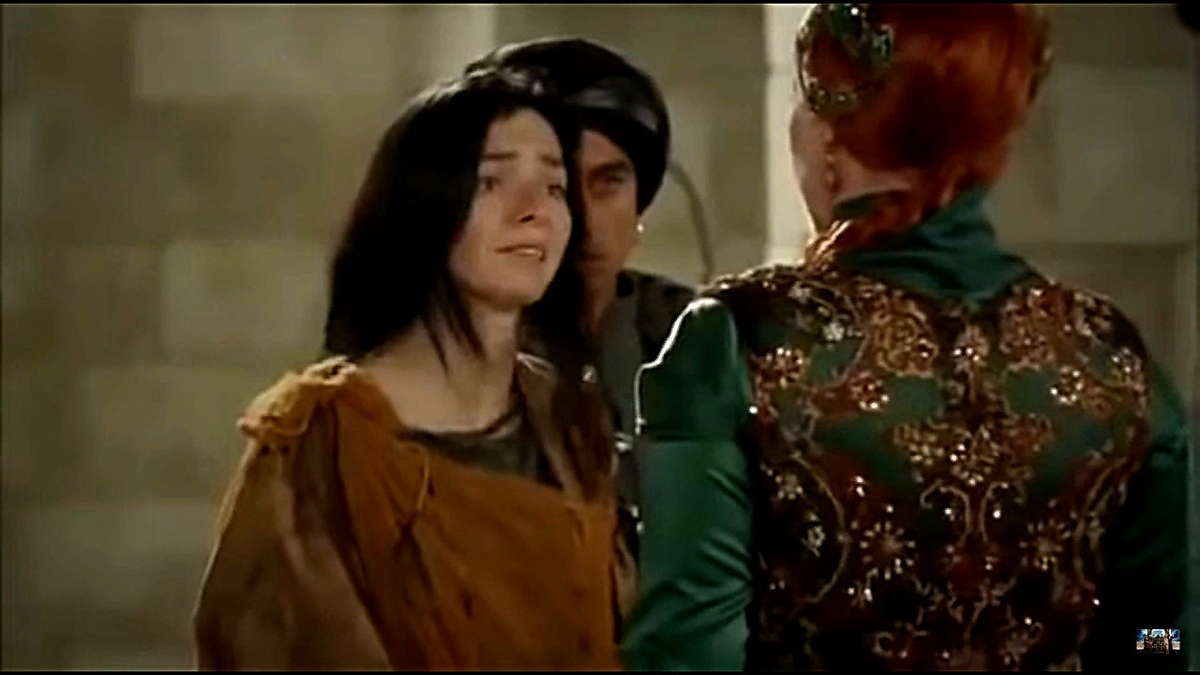 Первое появление Нурбану (Сесилии) во дворце Топкапы. Нурбану просит, чтобы её отпустили, Великолепный век