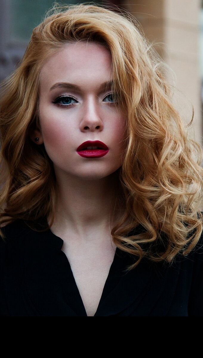 Source: https://pixabay.com/ru/photos/%D0%B4%D0%B5%D0%B2%D0%BE%D1%87%D0%BA%D0%B0-%D0%BA%D1%80%D0%B0%D1%81%D0%BD%D1%8B%D0%B5-%D0%B2%D0%BE%D0%BB%D0%BE%D1%81%D1%8B-%D0%BC%D0%B0%D0%BA%D0%B8%D1%8F%D0%B6-1848454/