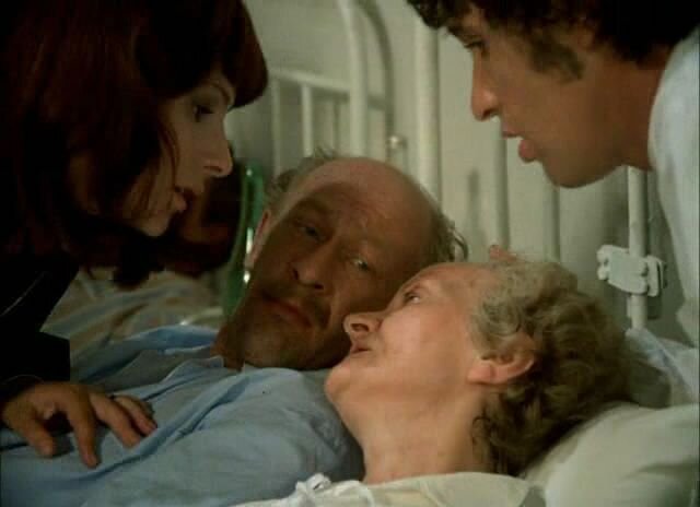 Кадры из фильма "Невероятные приключения итальянцев в России"