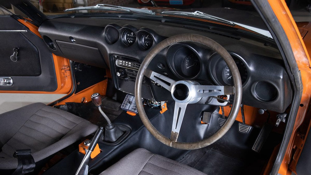 Салон Nissan Fairlady Z432R