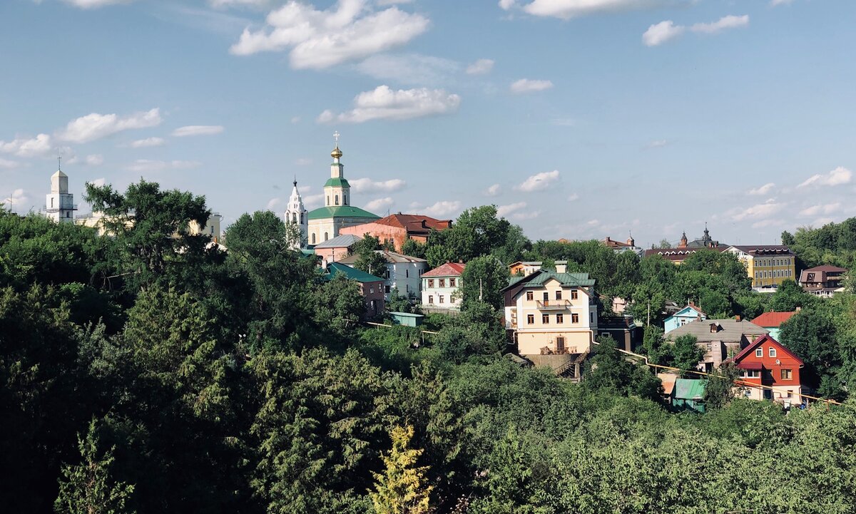 Вид на город со стороны Патриаршего сада © Dmitry Strunkin