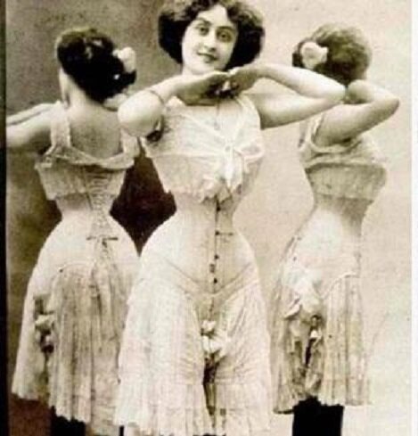 Иметь тонкую талию, мечтали женщины во все времена. Яндекс-фото