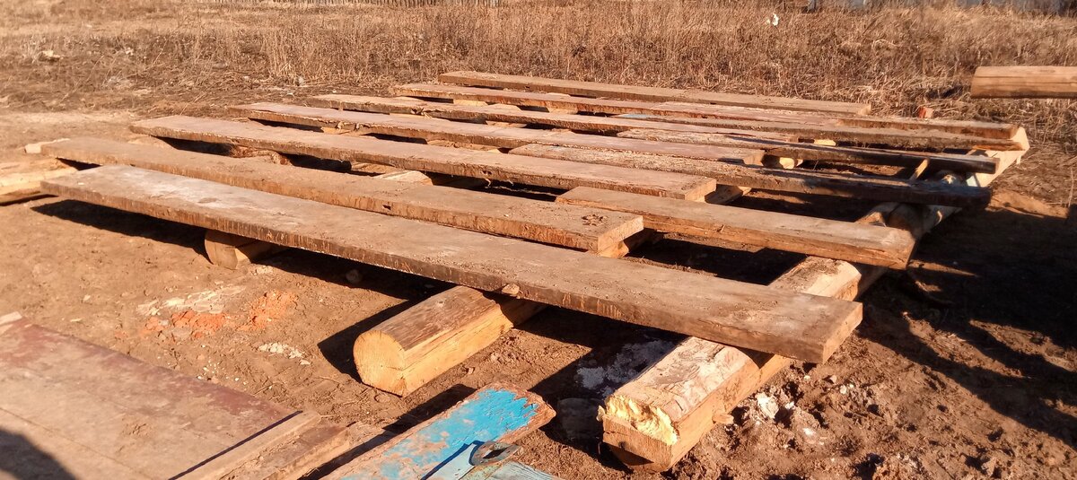 настил для хранения пиломатериалов