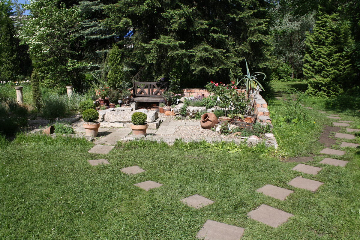 Греческий дворик