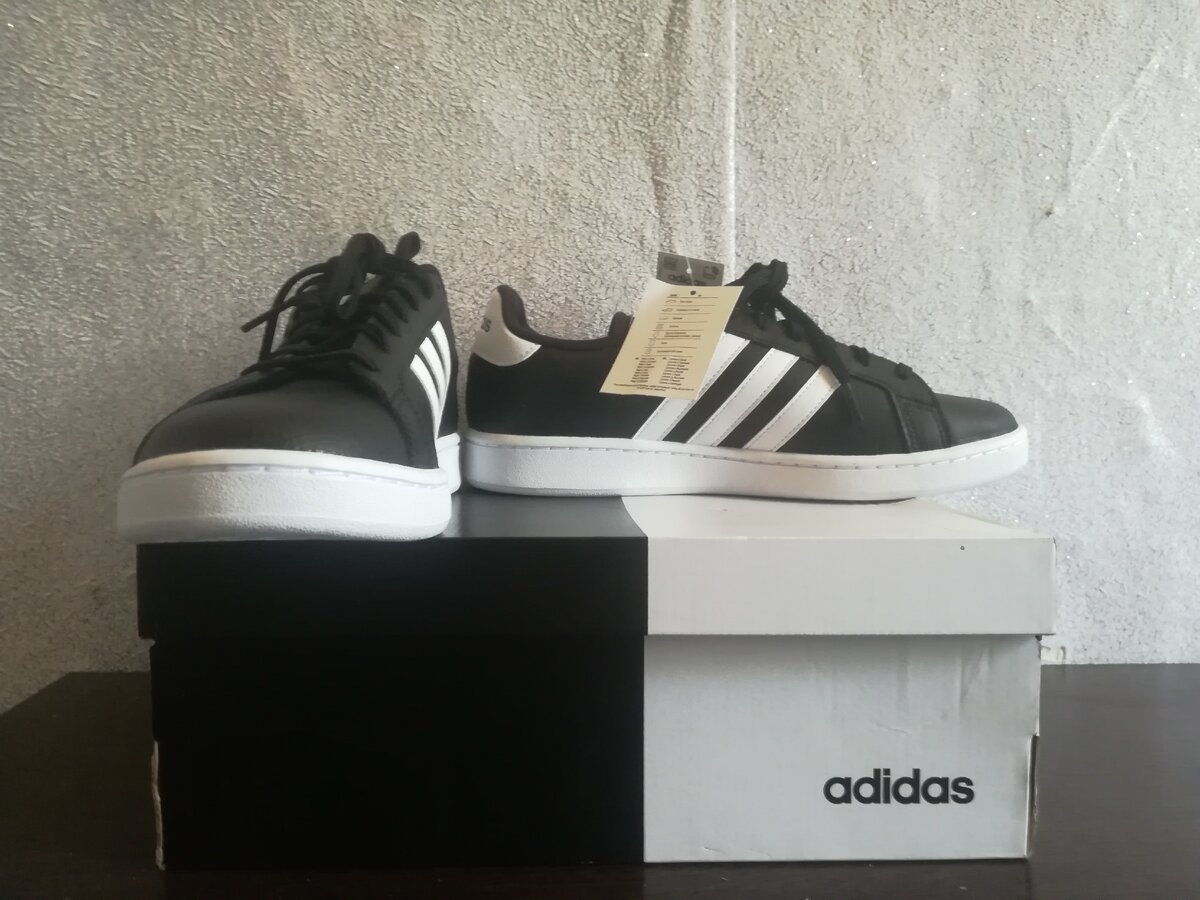 Кроссовки "adidas" 