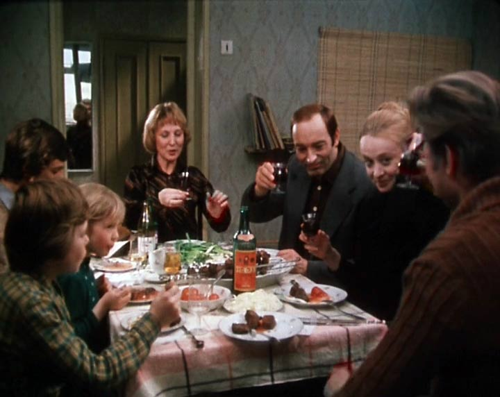 "Дневной поезд", 1976 год. Утраченный Ленинград, еще одна баба-дура и бесполезная интеллигенция