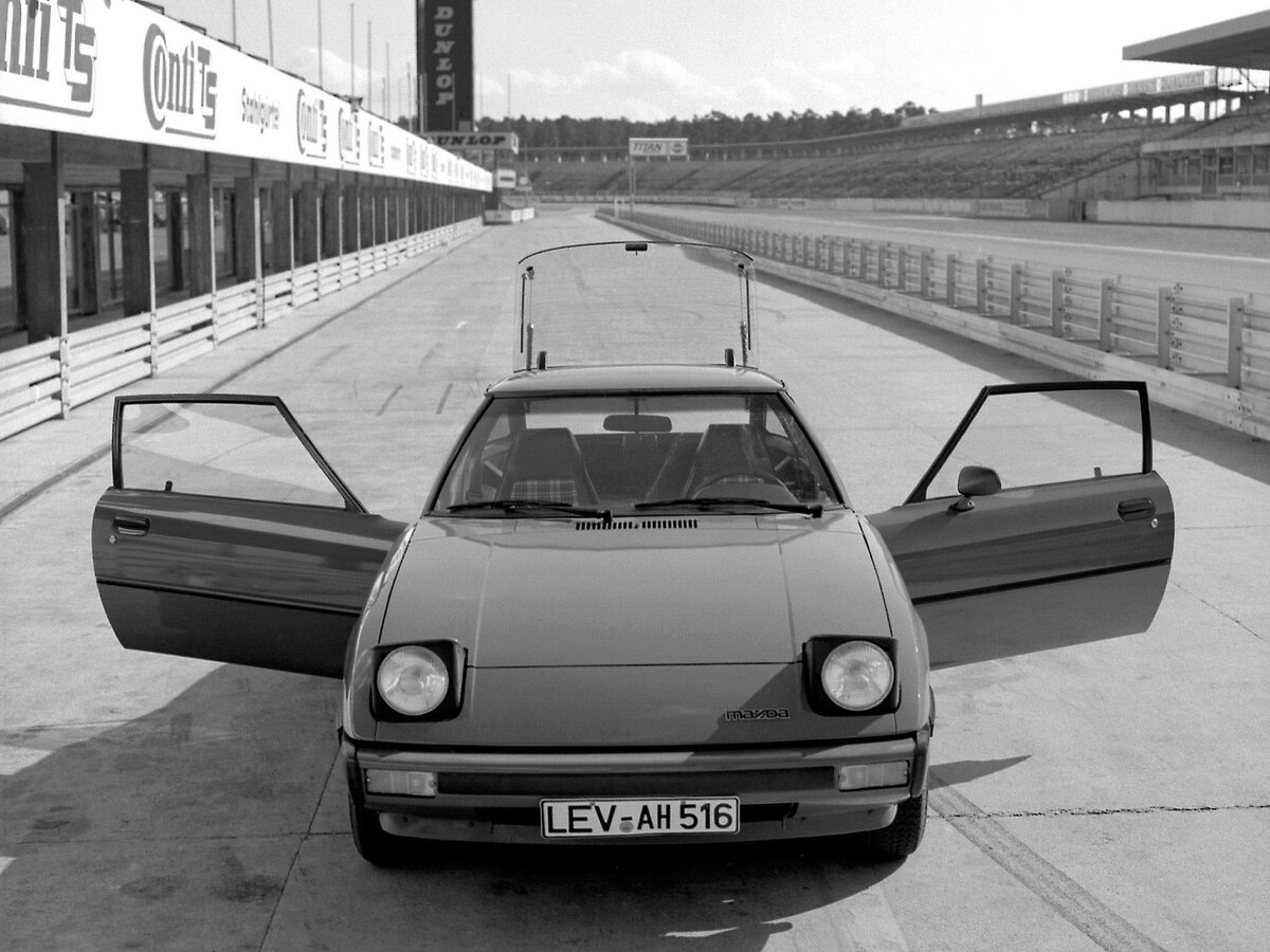 Mazda RX-7 (SA)