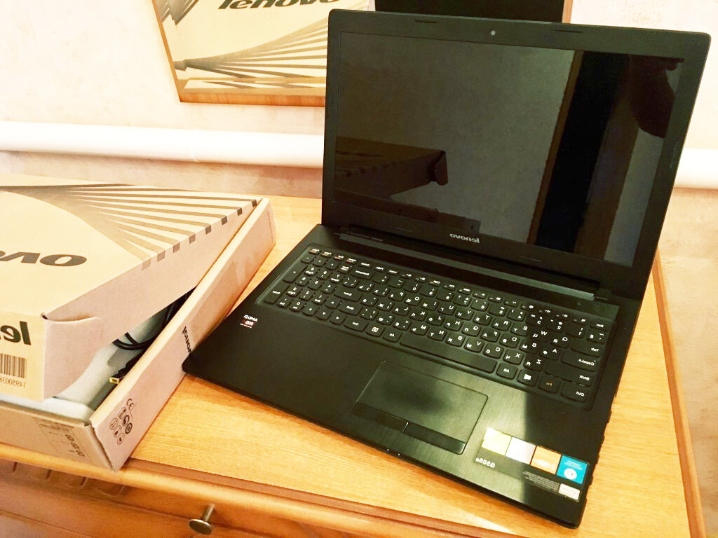 Горячий ноутбук. Laptop cooling pad i100. Охлаждающая подставка под ноутбук. Норма нагрева ноутбука. Очень сильно шумит и греется ноутбук.