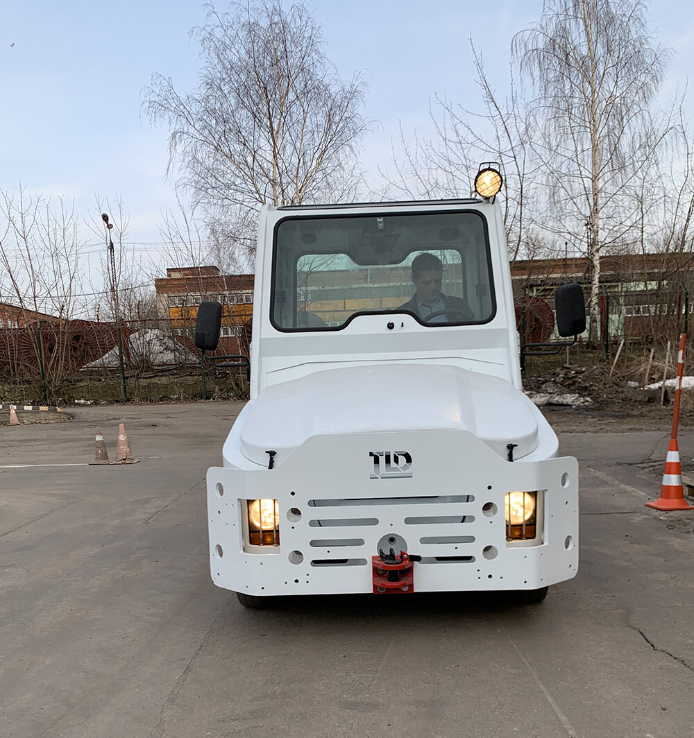 Практику вы пойдете на этом тягаче TLD