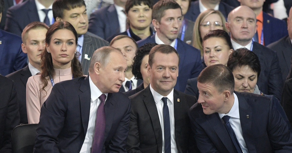 Владимир Путин, Дмитрий Медведев и Андрей Турчак (Фото: Алексей Дружинин / ТАСС)