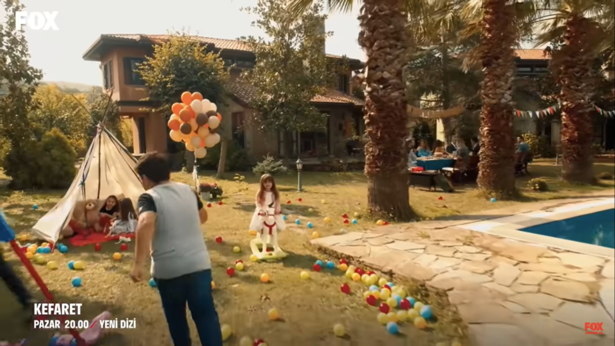 Кадр из сериала "Искупление"