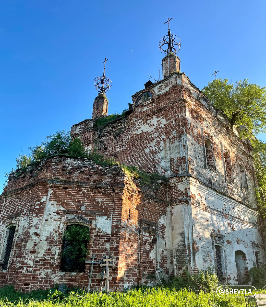 Церковь Богоявления Господня на погосте Косьмы и Демиана