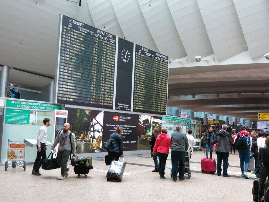 Как вылететь за границу  с ребенком, если отец ребенка наложил запрет на его выезд  за рубеж?