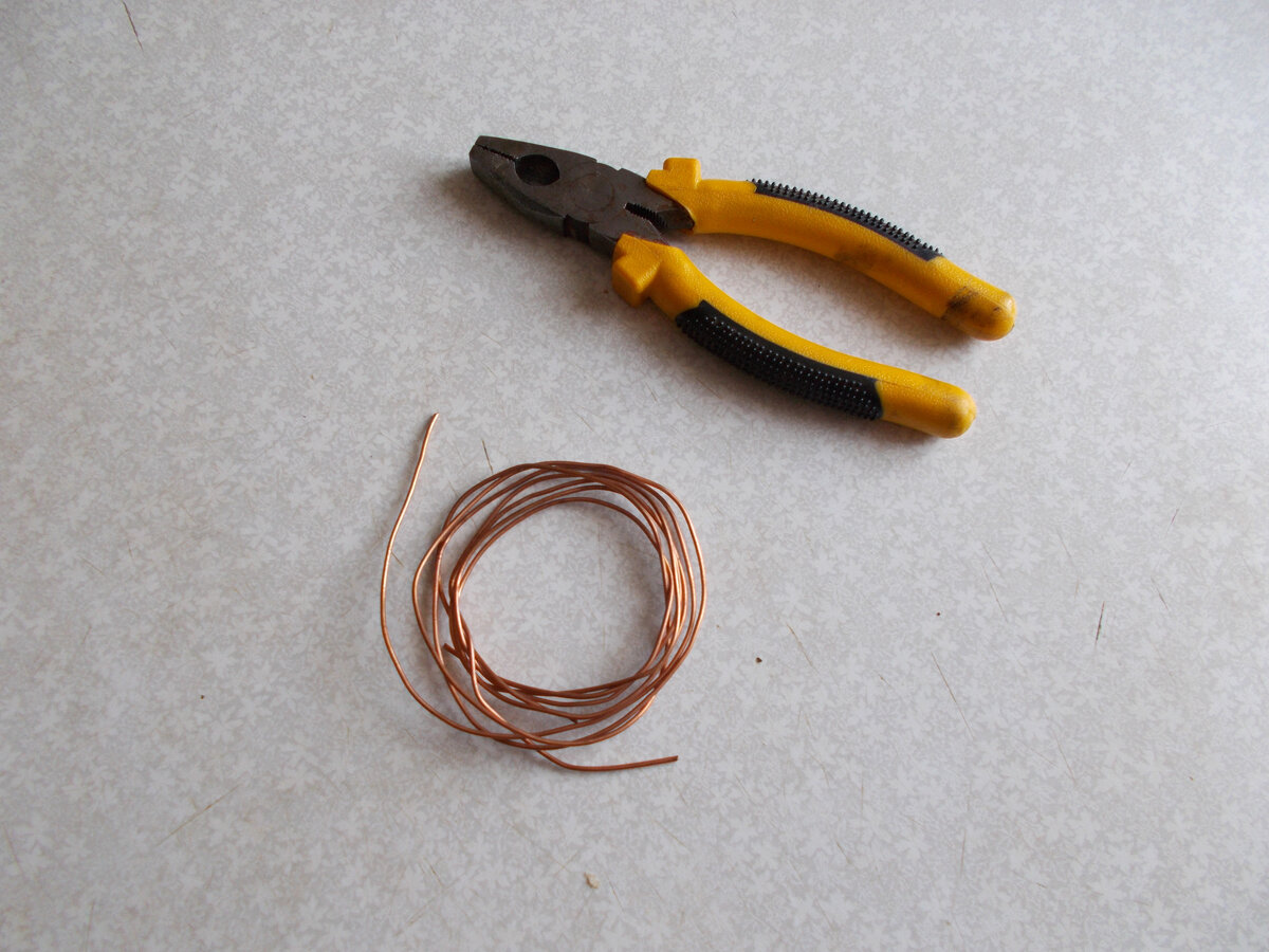 Фото автора. Необходимый материал и инструмент.