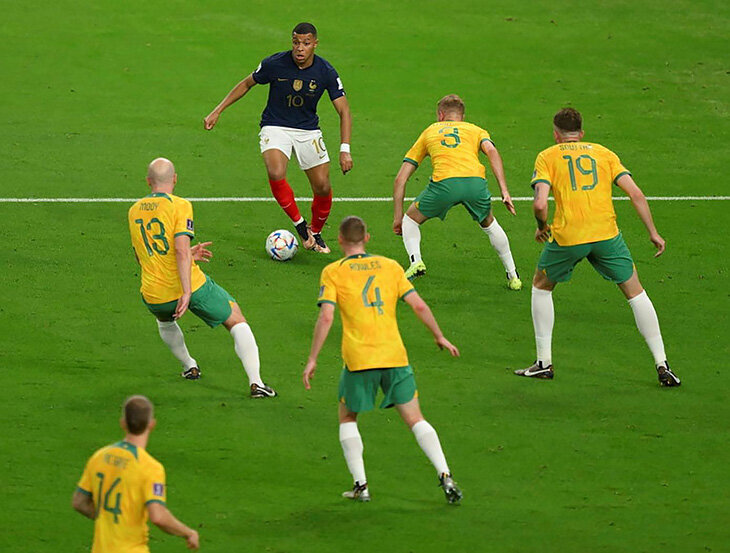 Один против пятерых австралийцев