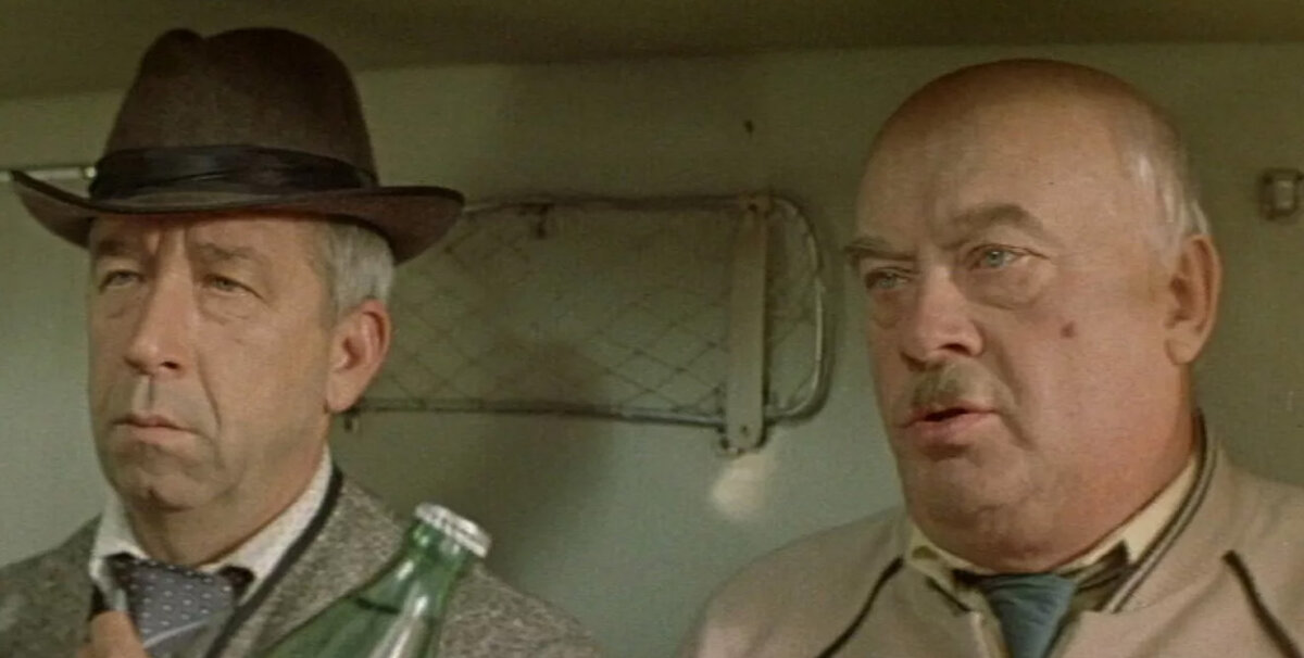 Кадр из фильма "Хорошо сидим!" (1986)