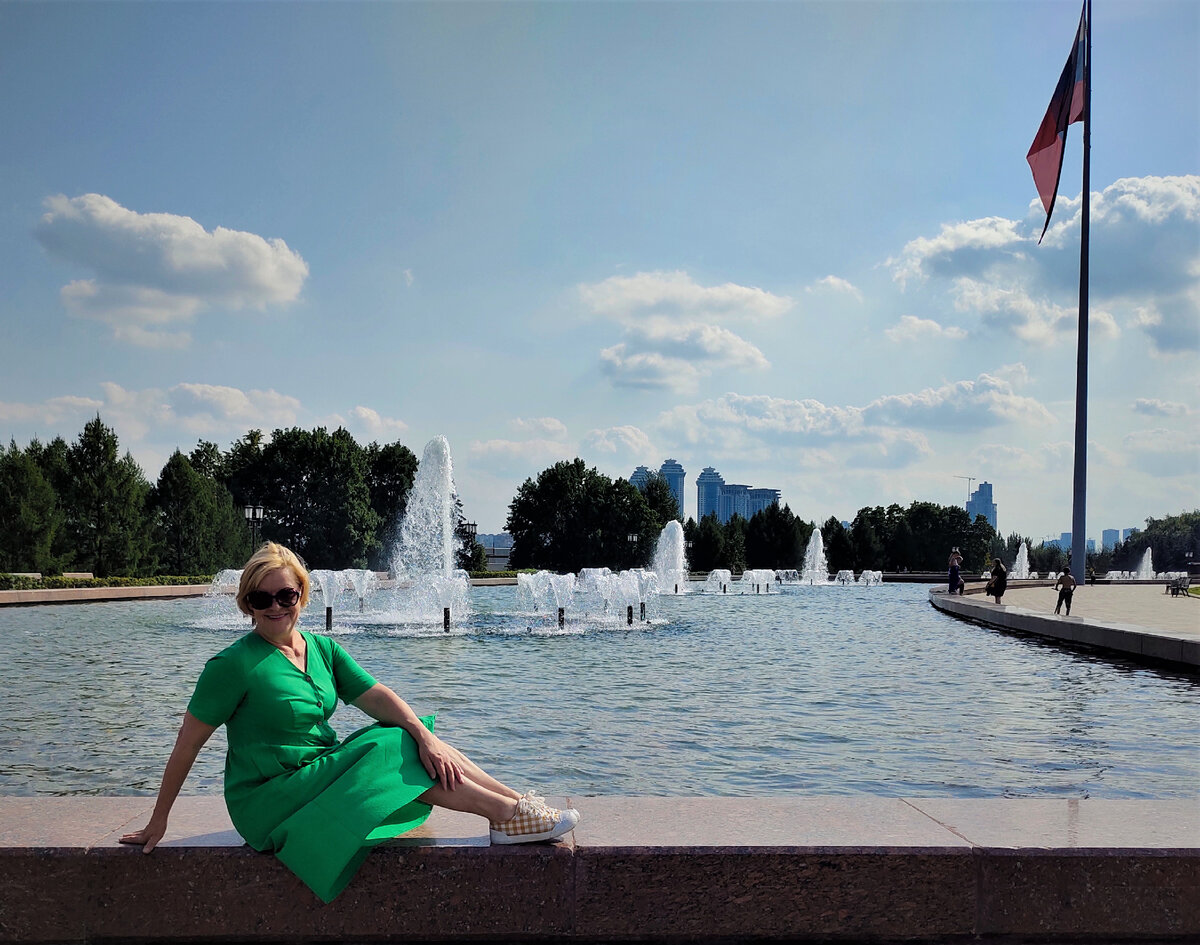 Было очень жарко и солнечно