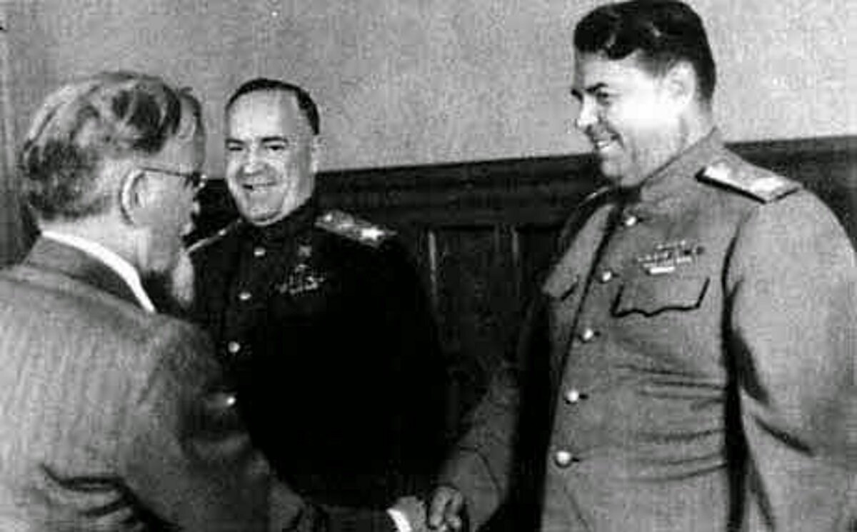 толбухин и тито. рокоссовский конев василевский маршалы. жигреев адъютант рокоссовского. франция 1812г. василевский александр михайлович.