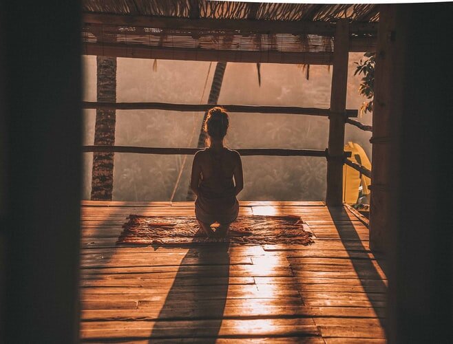 https://images.unsplash.com/photo-1517363898874-737b62a7db91?ixlib=rb-1.2.1&ixid=eyJhcHBfaWQiOjEyMDd9&auto=format&fit=crop&w=658&q=80