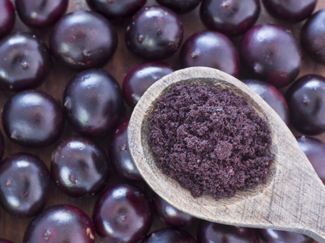 Ягоды асаи - популярный суперфуд, родом из Бразилии. 