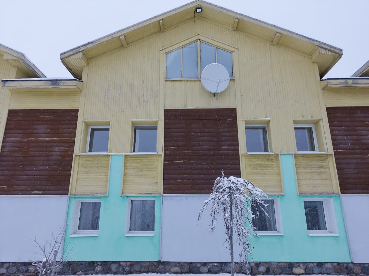 Фасад обшитый евровагонкой