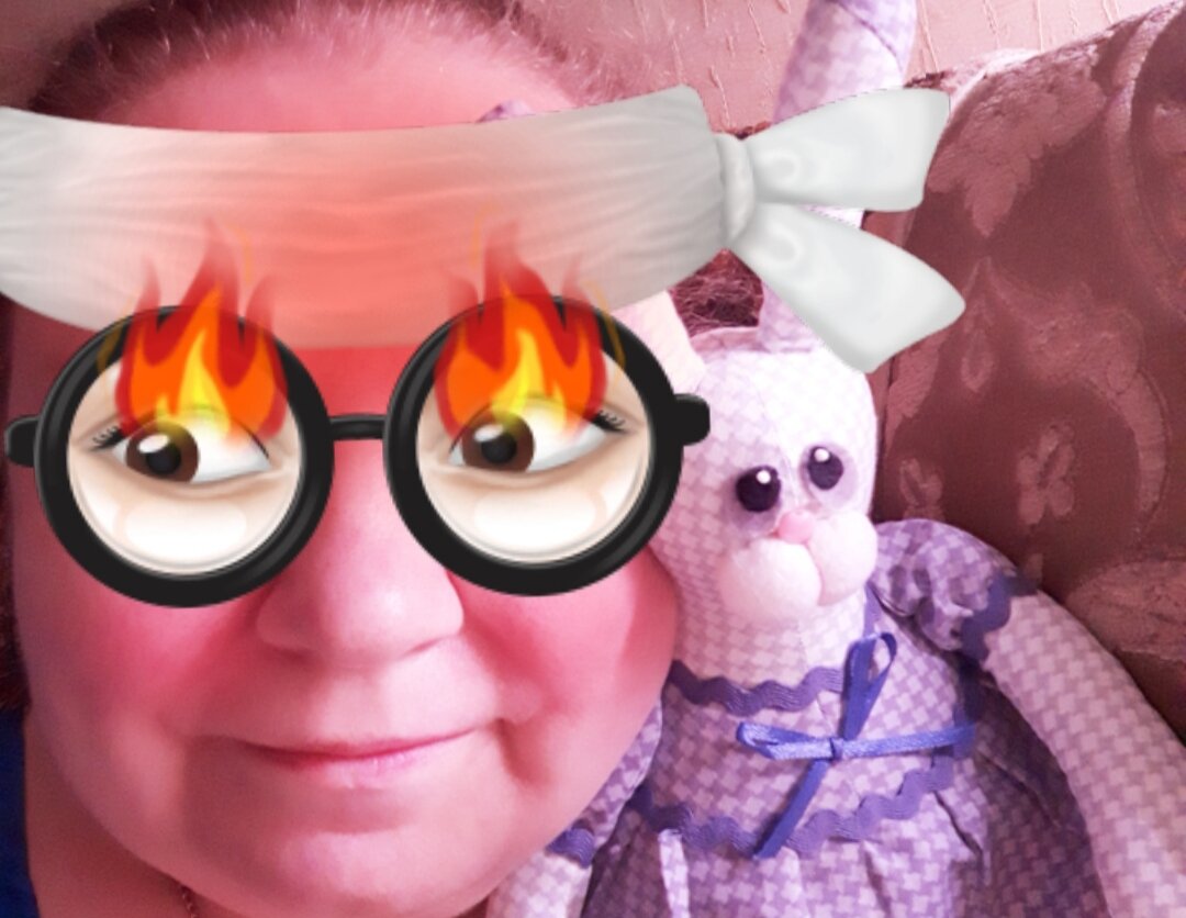 Теперь с головной болью и с огненными глазами. Как и где заработать денег, и чем больше, тем лучше.