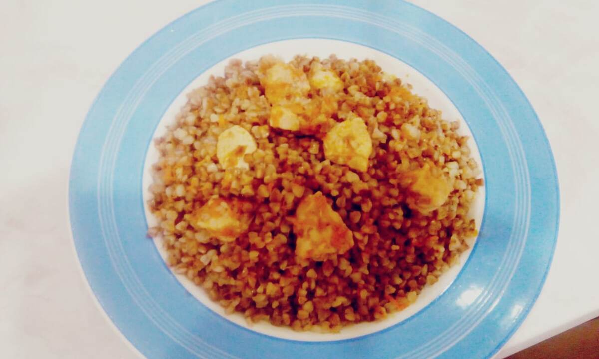 Гречка с куриной грудкой приготовила по выше указанному рецепту!