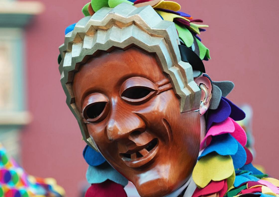 Под маской не тот человек, о котором идёт речь