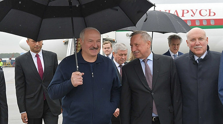 Лукашенко и Беглов в Санкт Петербурге. Фото взято из сервиса Яндекс Картинки