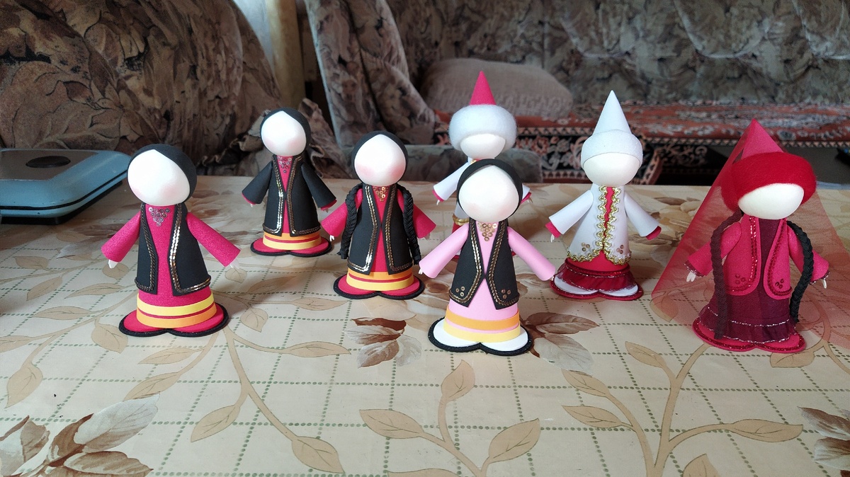 Куклы в национальной одежде