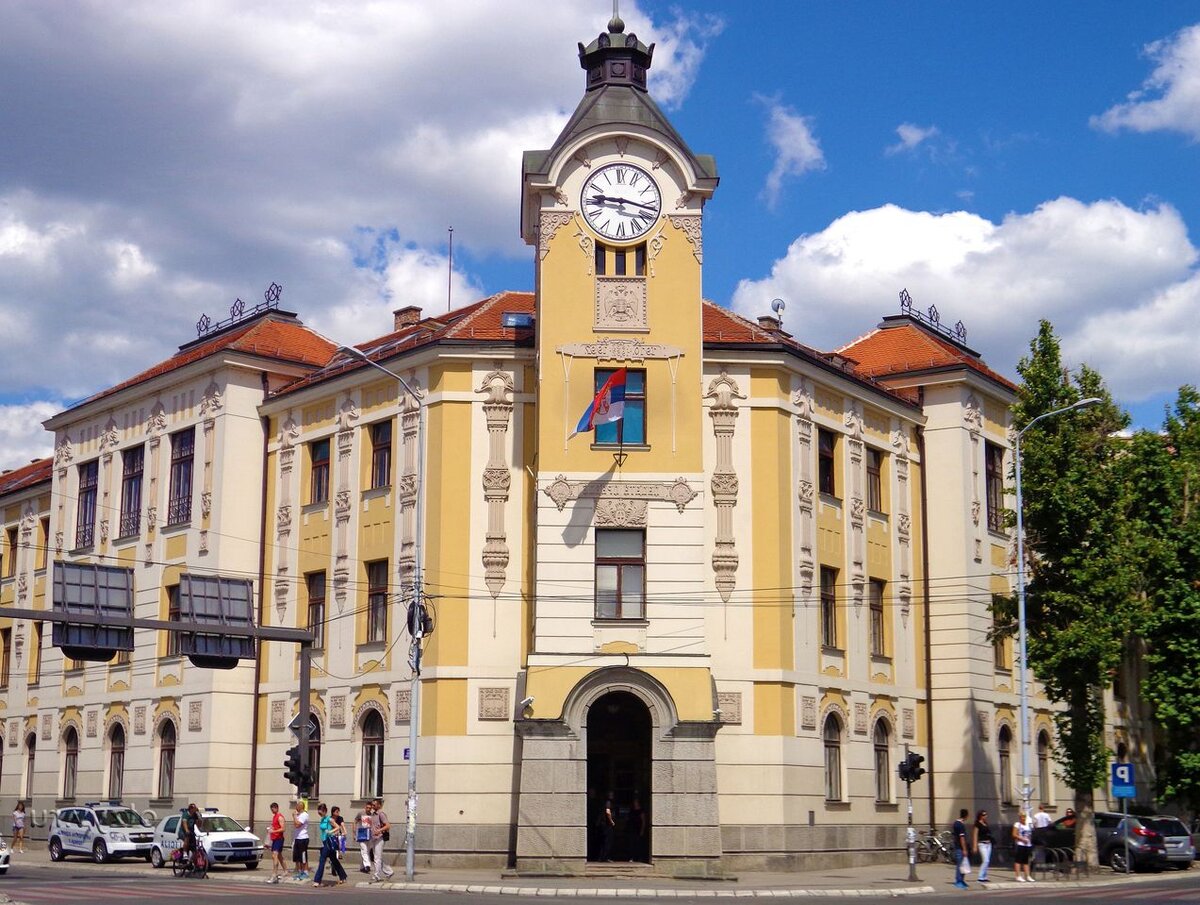 Ратуша в центре