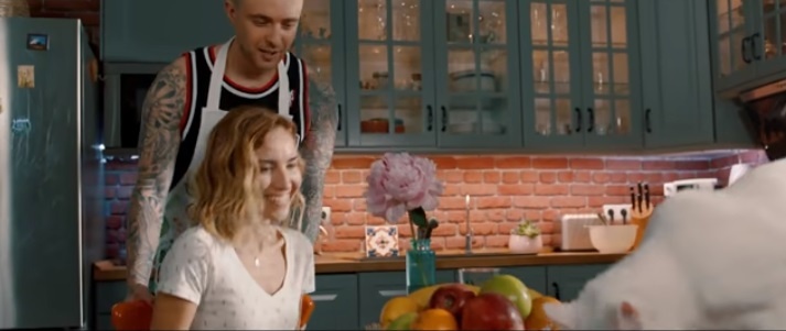 Кадр из фильма "Неидеальный мужчина" (РФ, 2019)