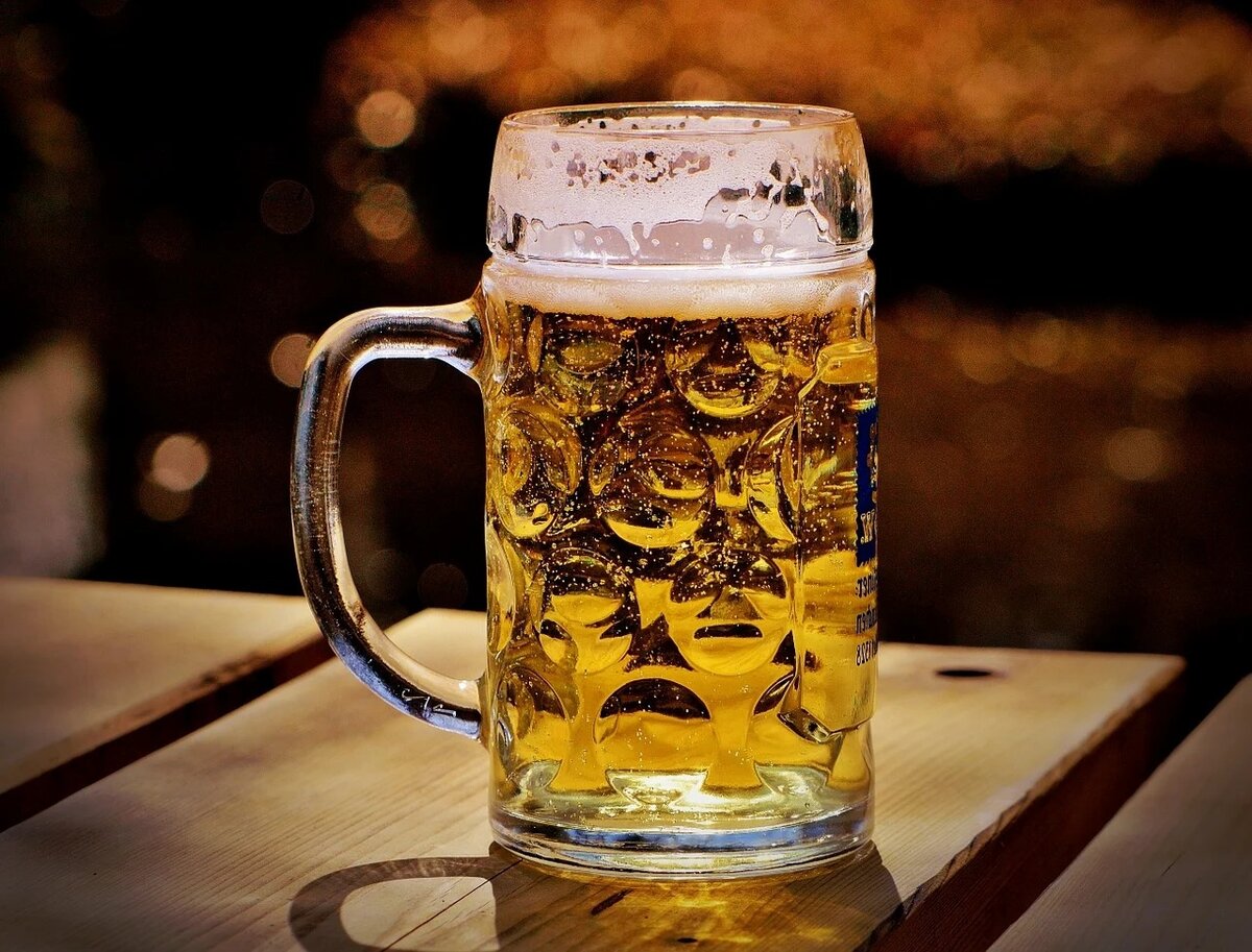 Чехия, Германия и Бельгия. Одно из них непастеризованное со сроком годности 3 года!