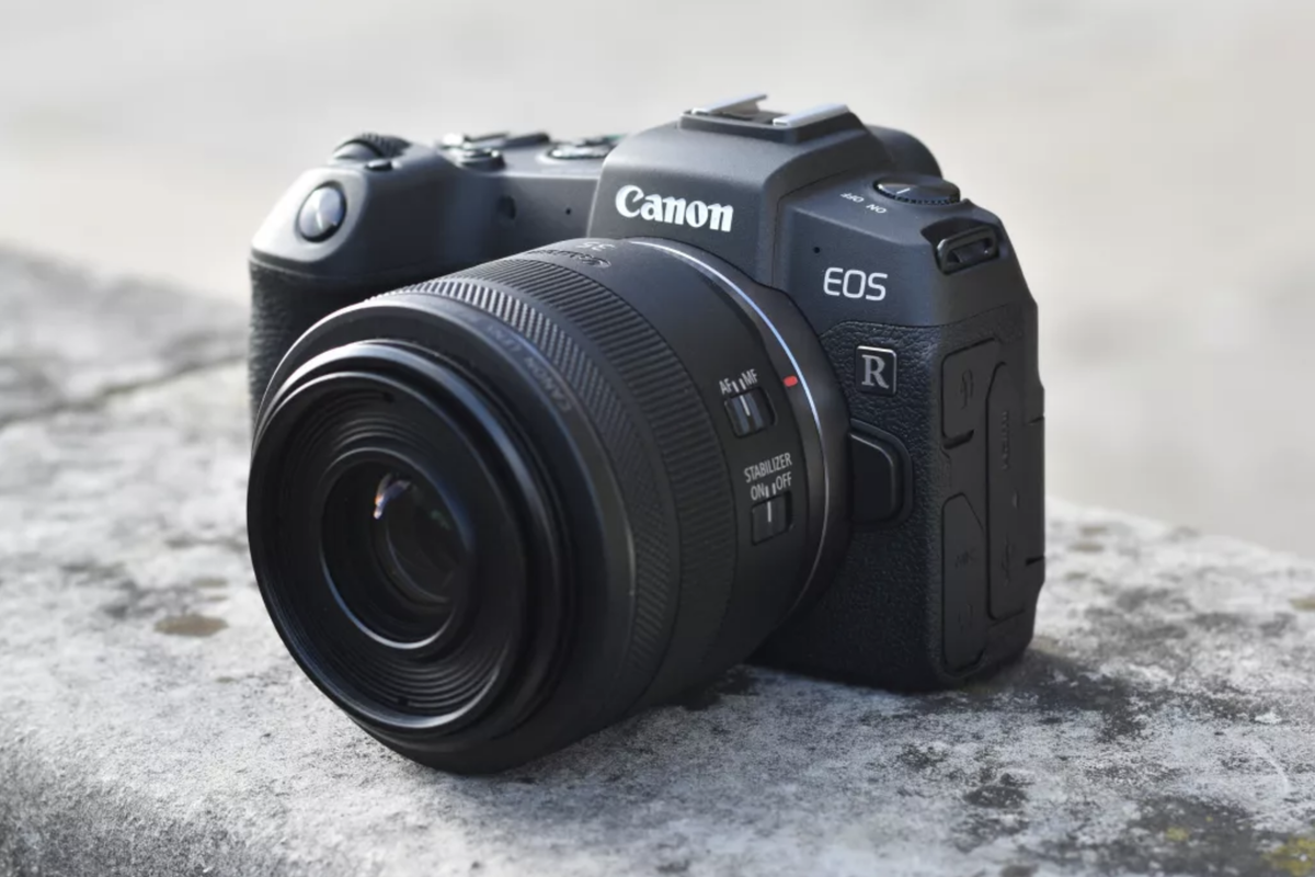 Canon eos r8 примеры фото Цифровой фотоаппарат Canon EOS R3 Body купить в Челябинске по цене 399990 рублей