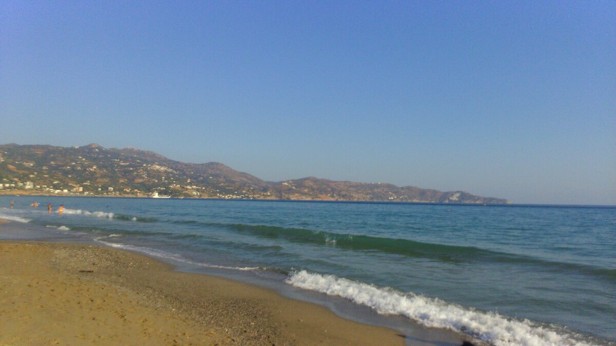 На пляже Крита