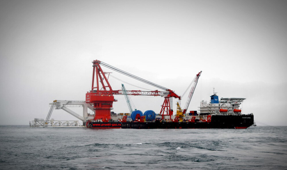 Баржа-трубоукладчик "Фортуна"