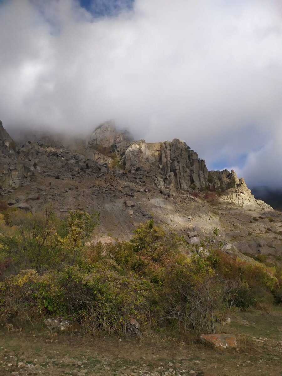 Долина Приведений снизу