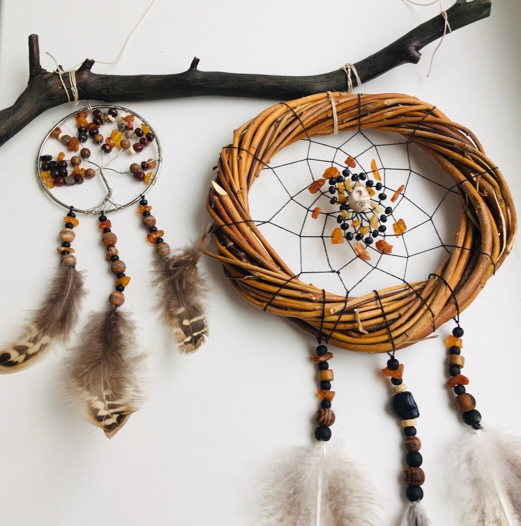 Авторское фото: ловцы снов Самайн и Белтайн