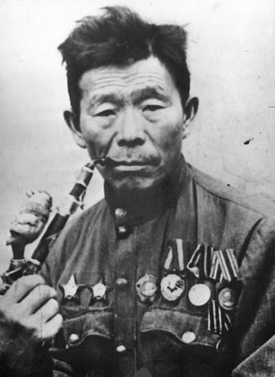 Семён Дани́лович Номоко́нов (12 августа 1900, Делюн, Забайкальская область — 15 июля 1973, Зугалай, Читинская область) — советский снайпер. Во время Великой Отечественной войны уничтожил 360 немецких солдат и офицеров, в том числе одного генерал-майора. Во время советско-японской войны уничтожил 8 солдат и офицеров Квантунской армии. Общий подтверждённый счёт 368 вражеских солдат и офицеров. Оружие С. Д. Номоконова в период войны — трёхлинейная винтовка Мосина. 
